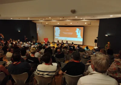 mesa mujeres en los festivales