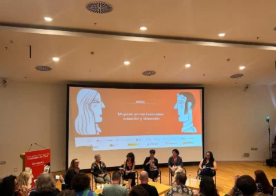 mesa mujeres en los festivales