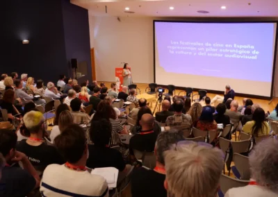 Bienvenida & Mesa Mapa Festivales